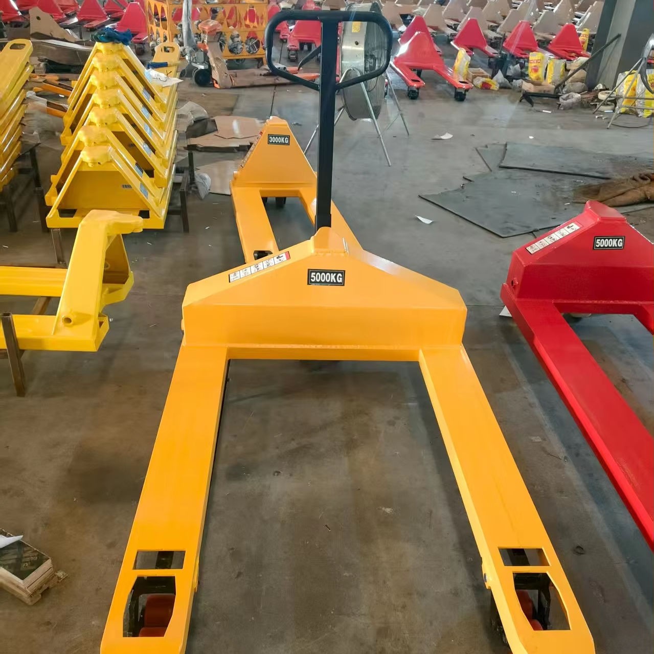 Heavy-Duty Wide-Fork Manual Pallet Truck